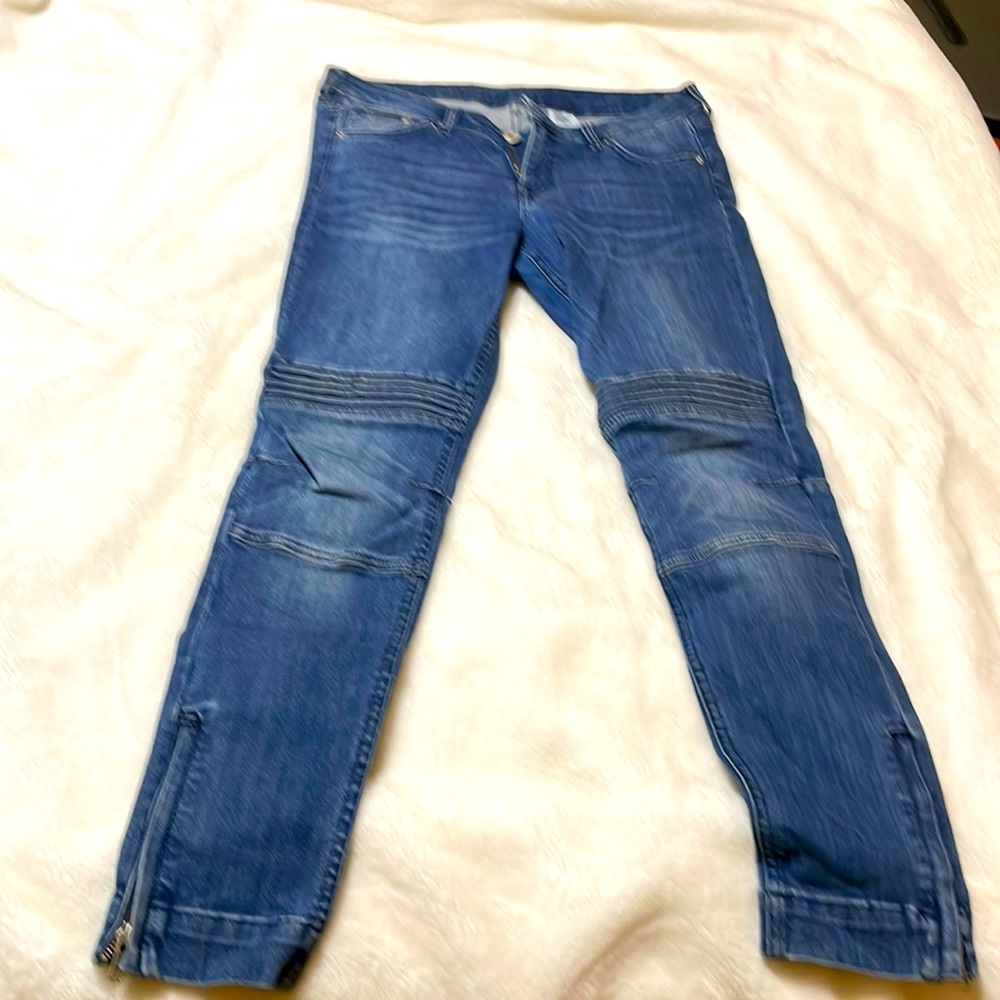 Women’s skinny, stretch jeans, size 30
